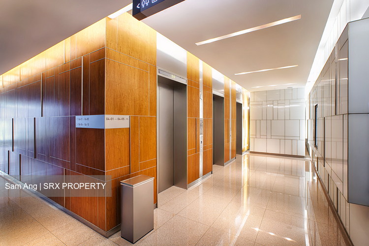 SQUARE 2 (D11), Retail #447407591